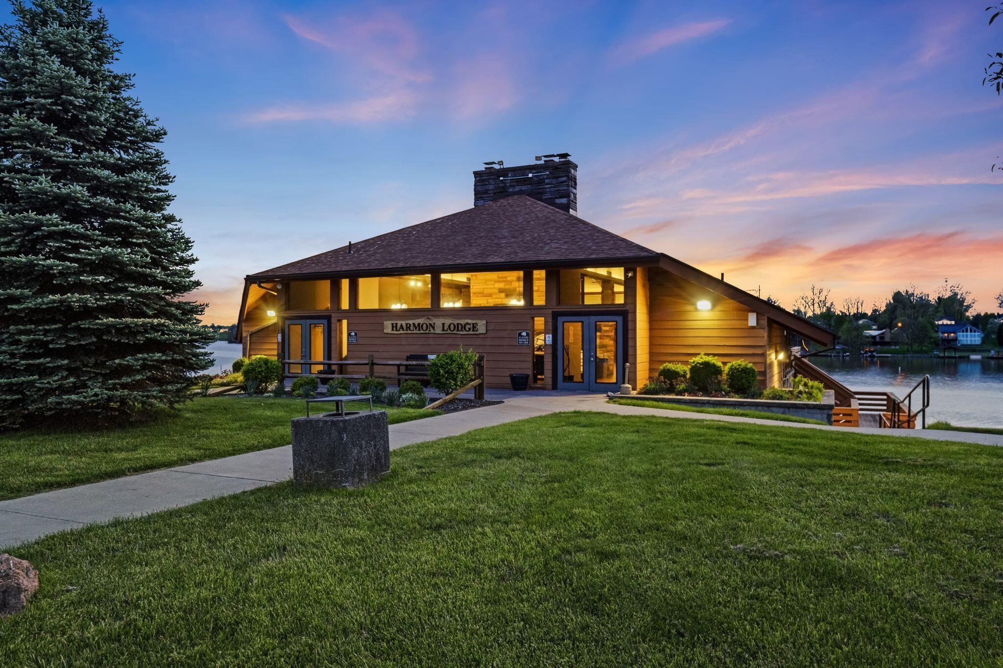 253 Newfoundland Drive, 252