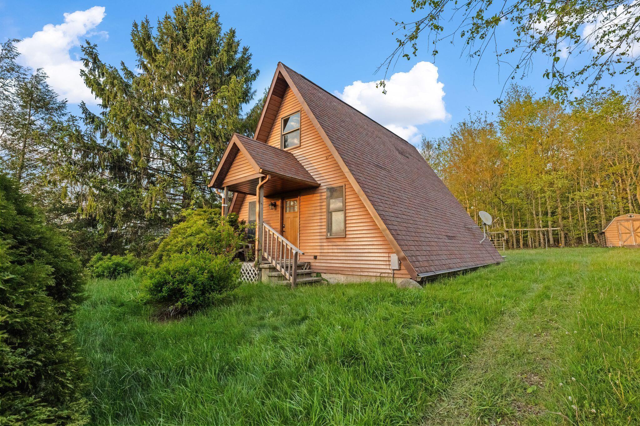 253 Newfoundland Drive, 252