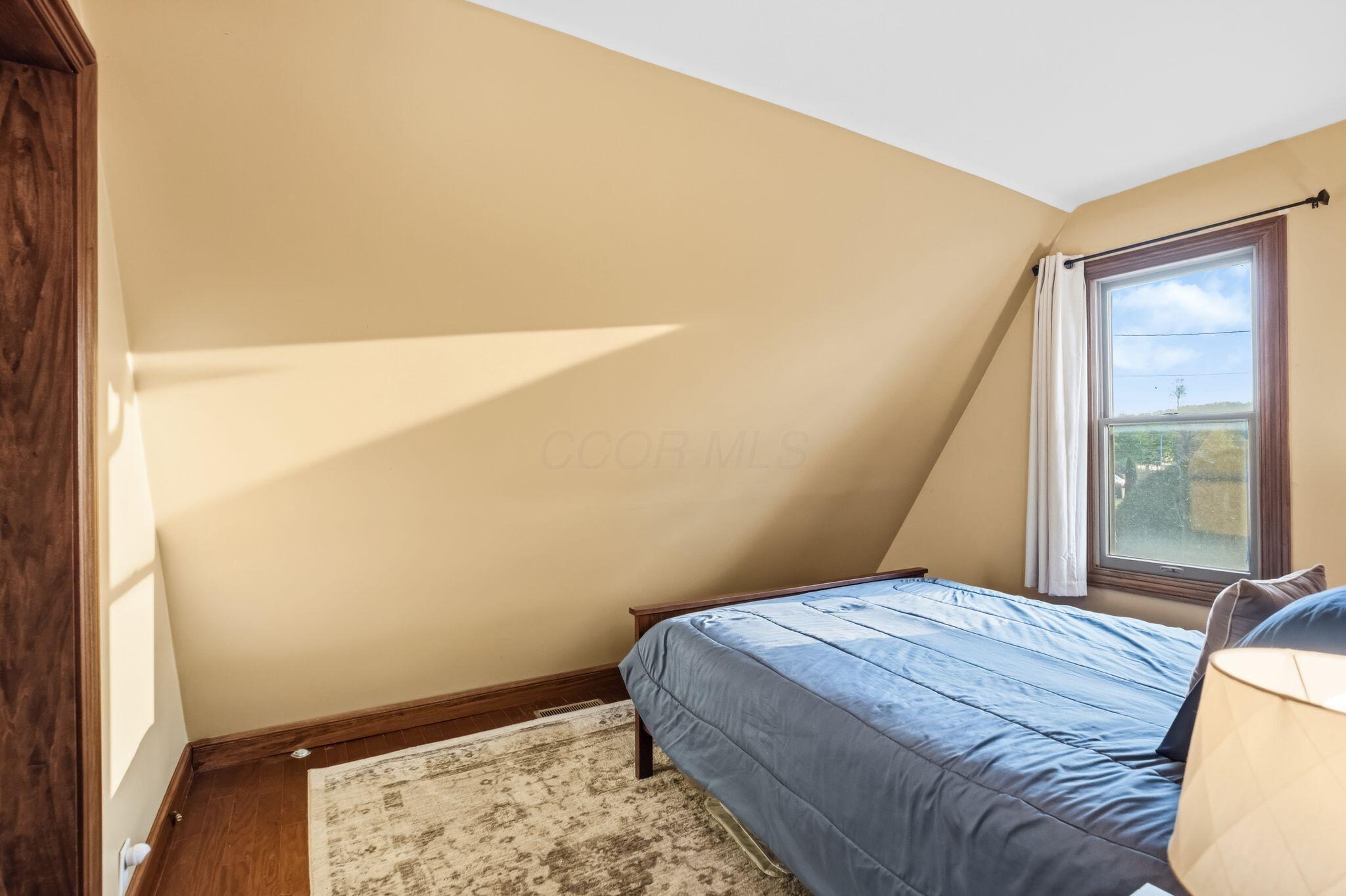 253 Newfoundland Drive, 252