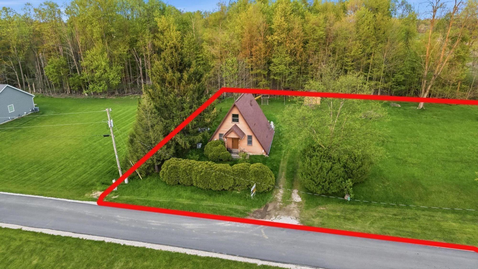 253 Newfoundland Drive, 252