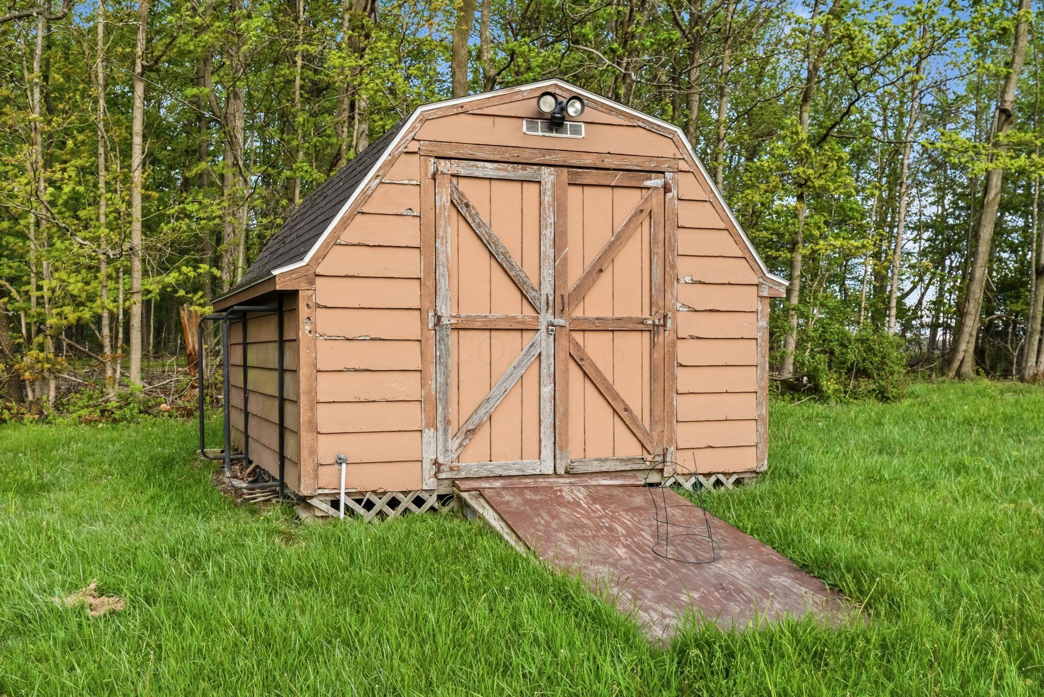 253 Newfoundland Drive, 252