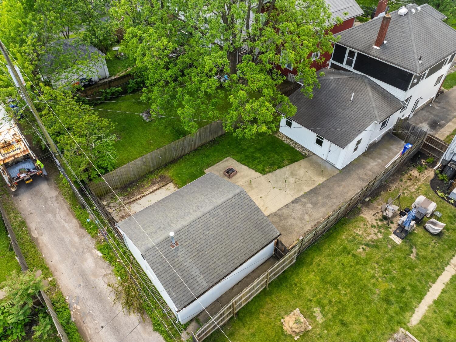 216 N Warren Avenue