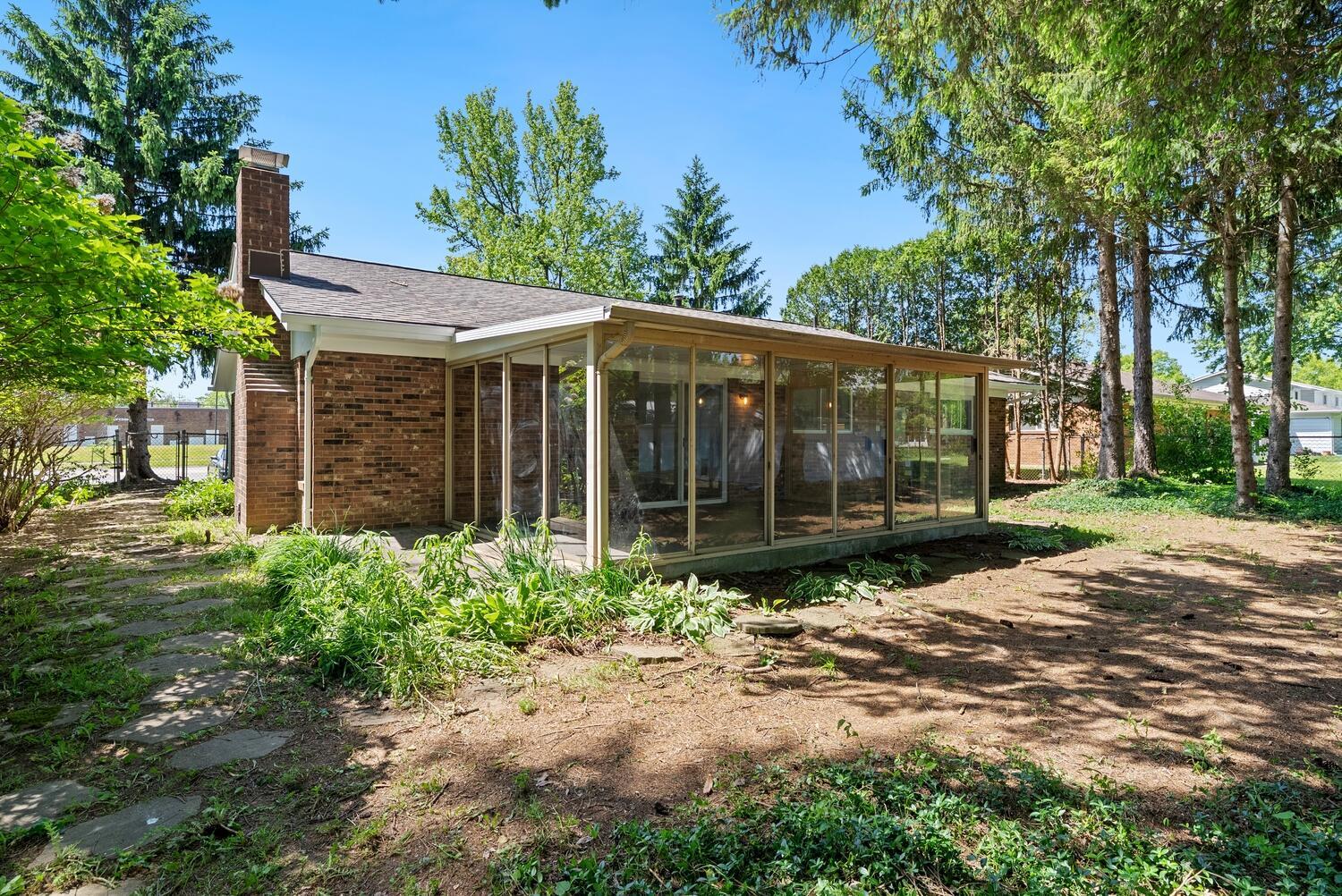 270 Huber Village Boulevard