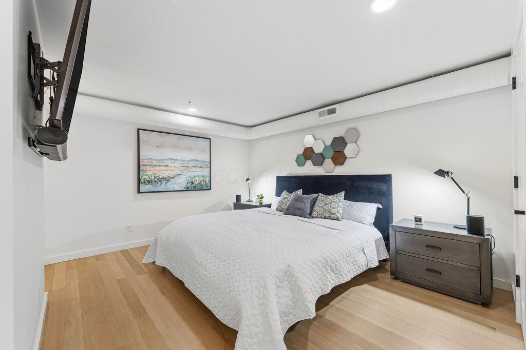 544 S Front Street, 316