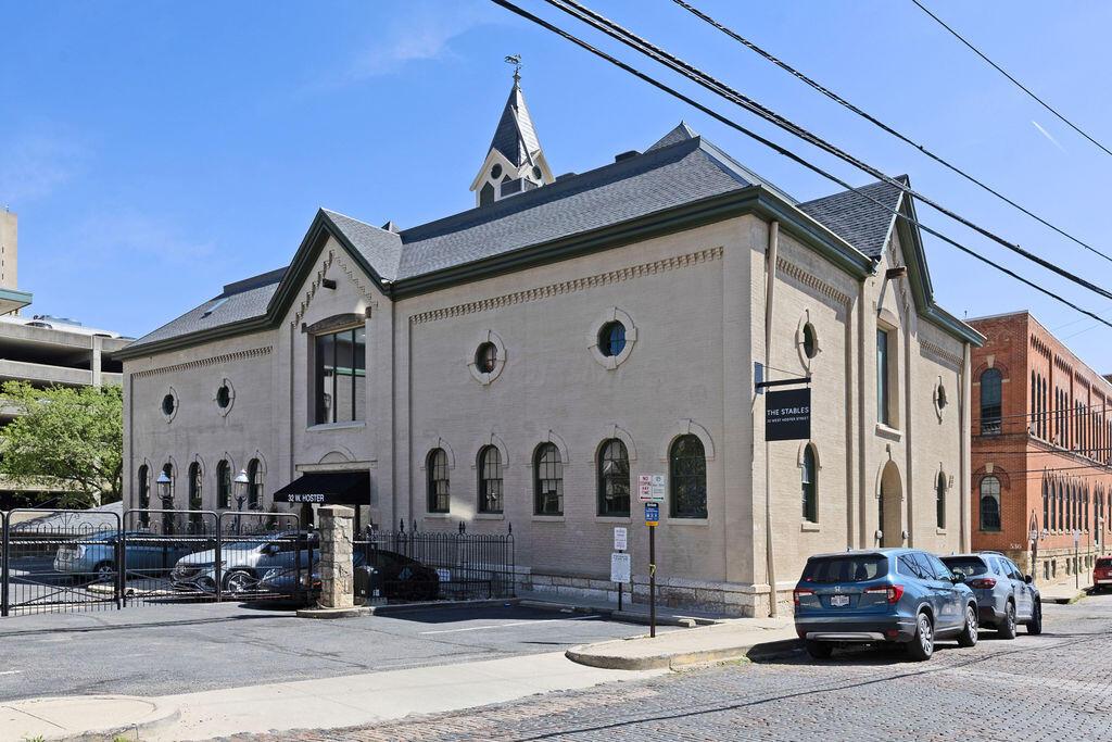 544 S Front Street, 316