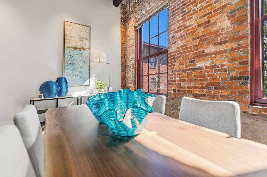 544 S Front Street, 316