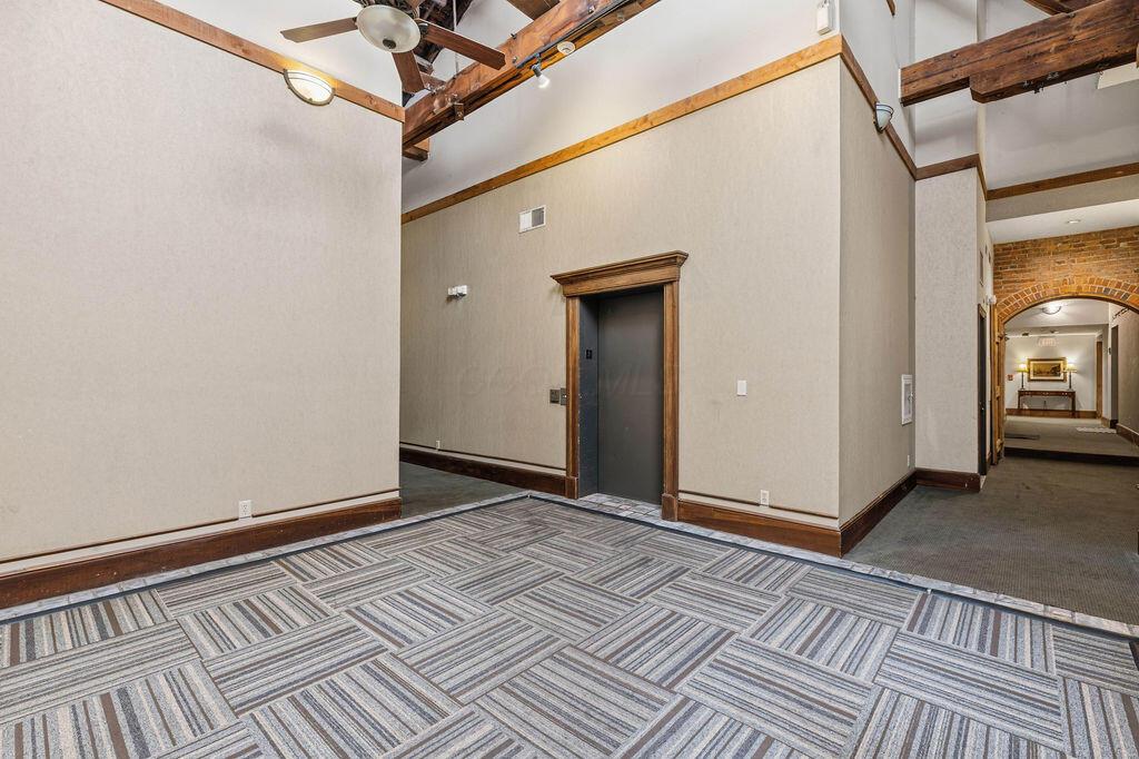 544 S Front Street, 316