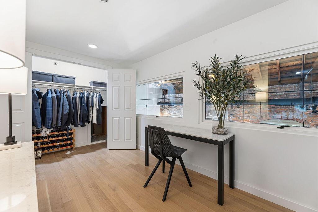 544 S Front Street, 316