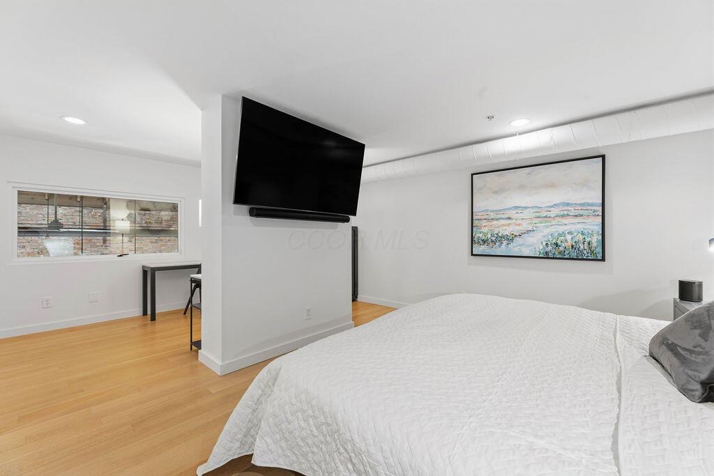 544 S Front Street, 316
