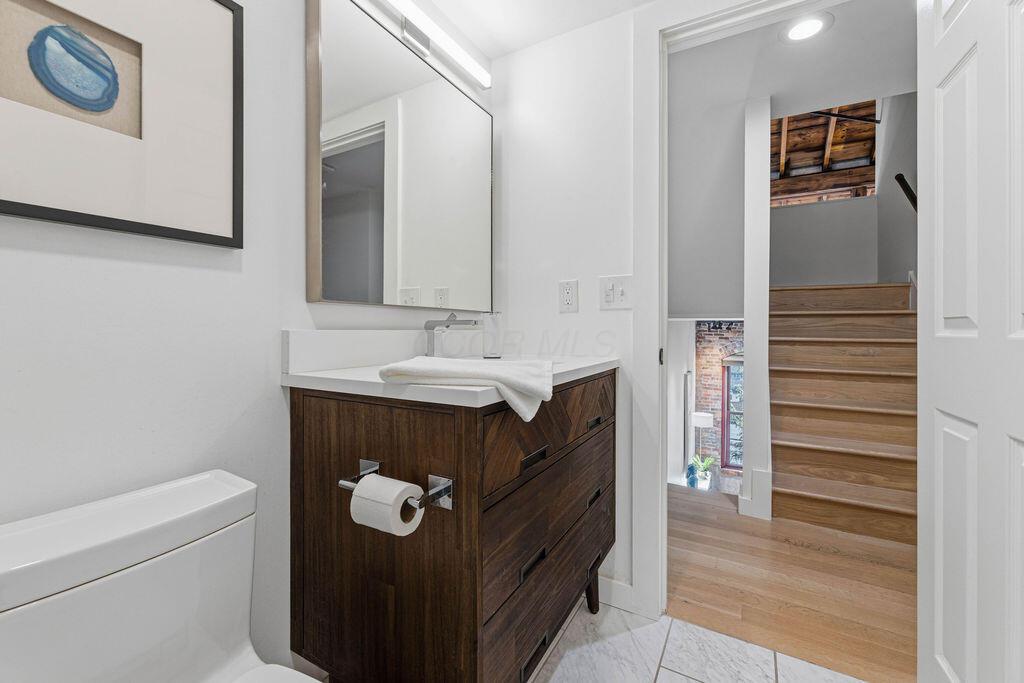 544 S Front Street, 316