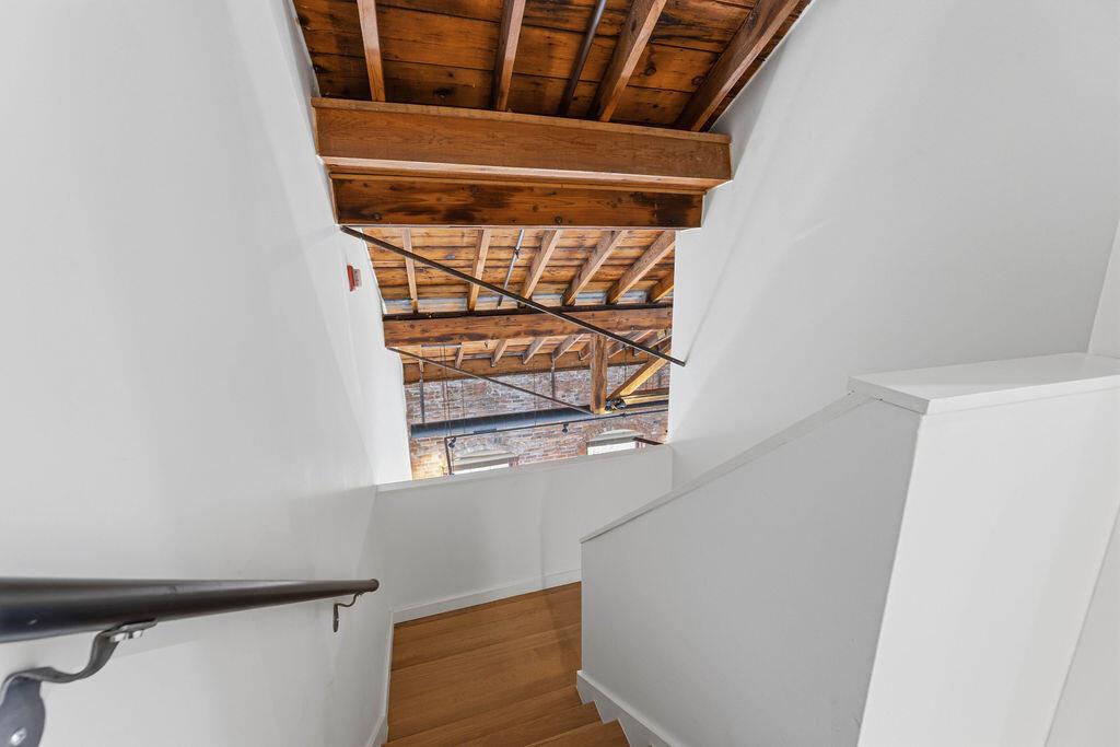 544 S Front Street, 316