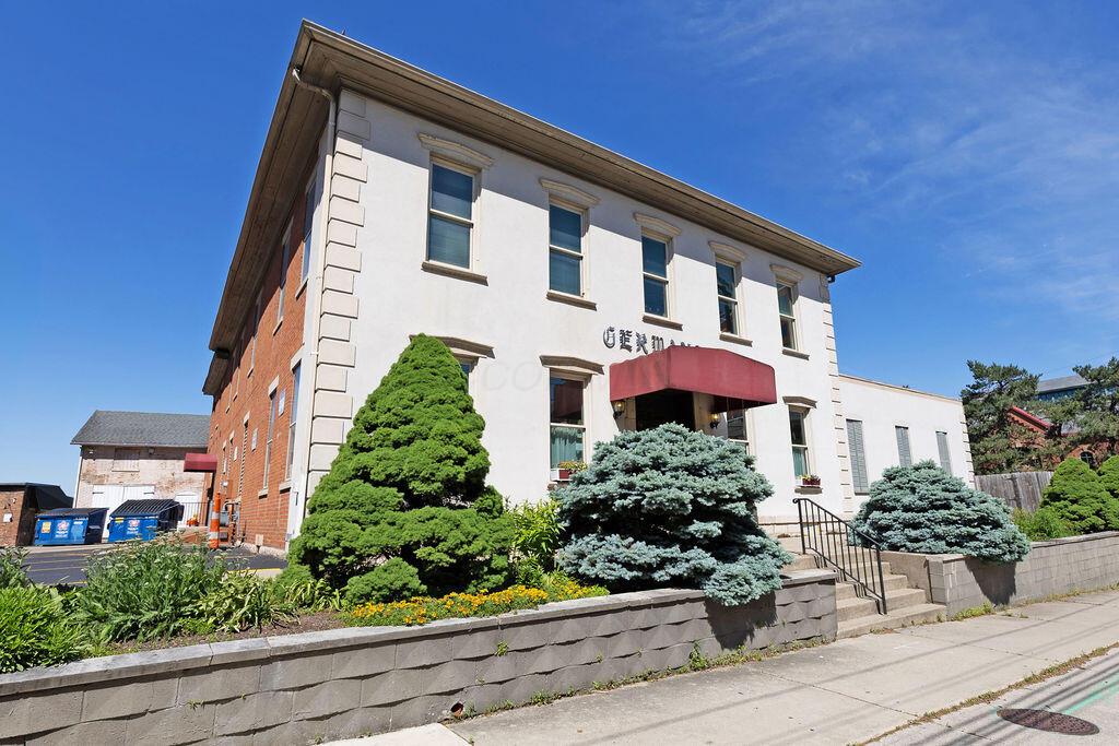 544 S Front Street, 316