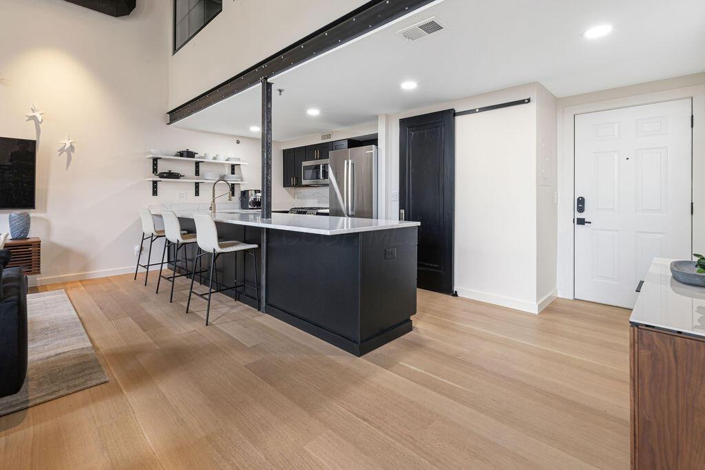 544 S Front Street, 316