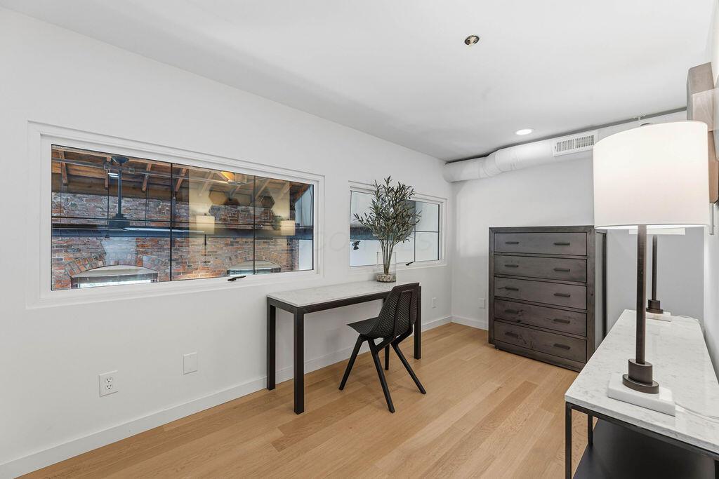 544 S Front Street, 316