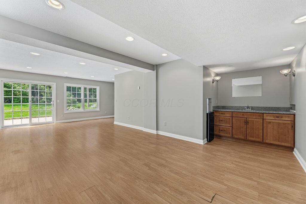 7015 Bold Forbes Court