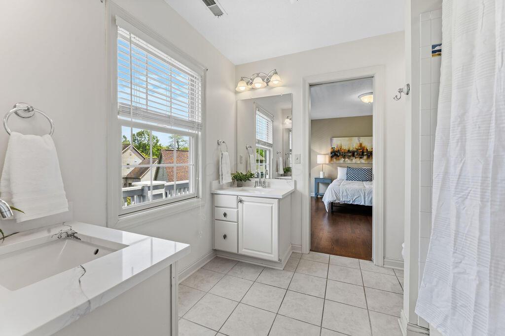 7015 Bold Forbes Court