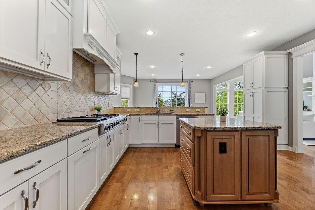 4322 Hickory Rock Drive