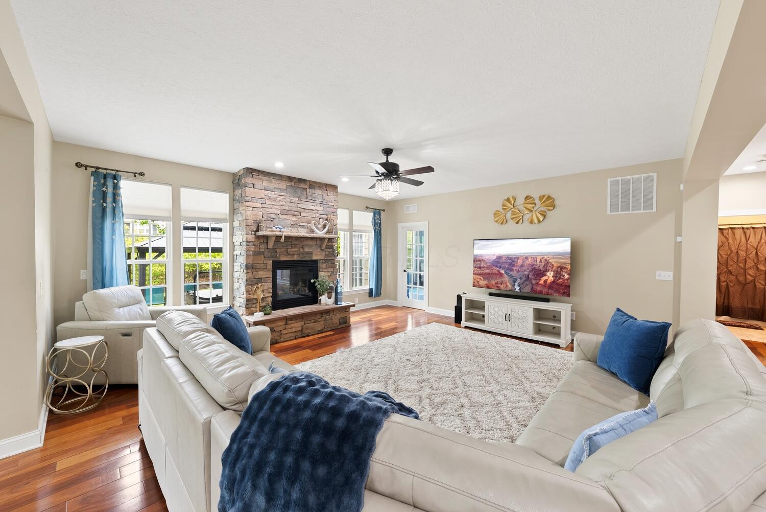 6139 Acadia Court