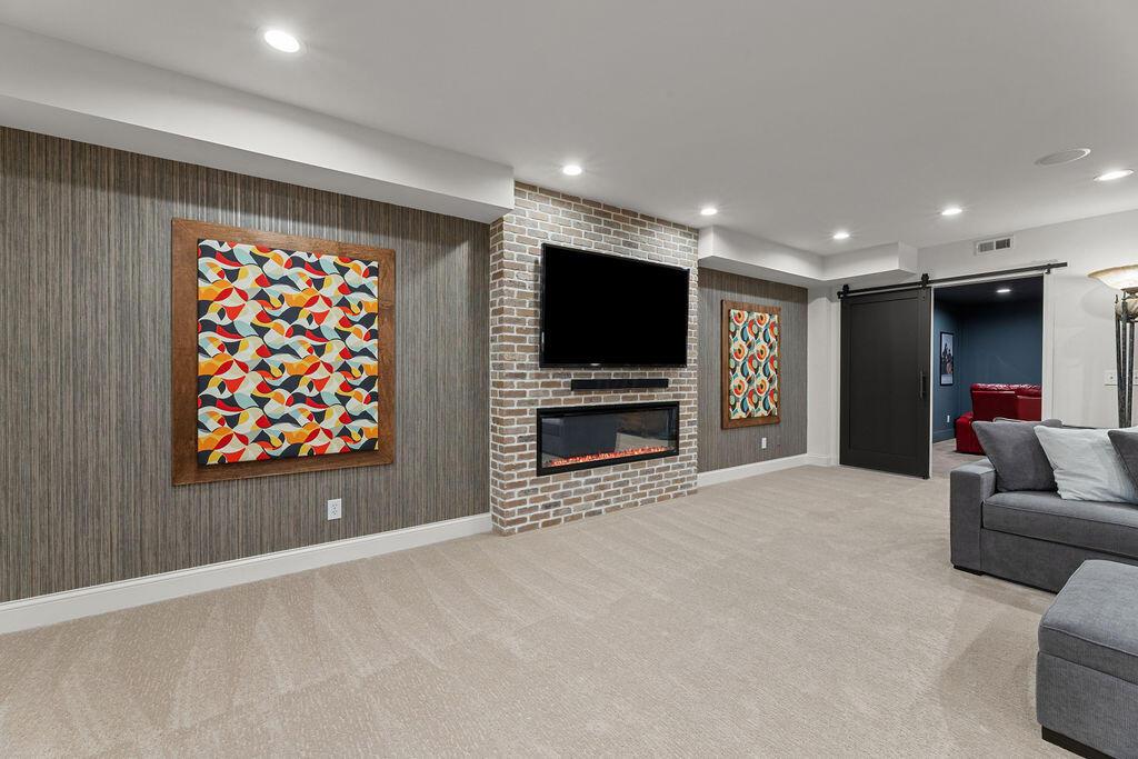 7596 Clear Creek Court