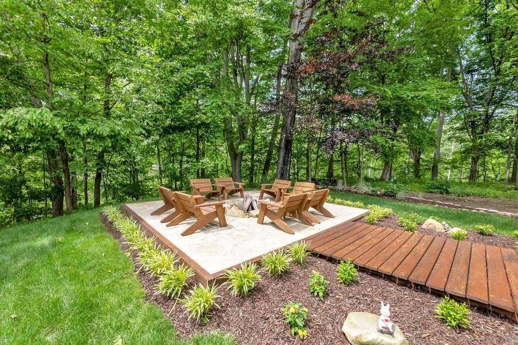 7596 Clear Creek Court