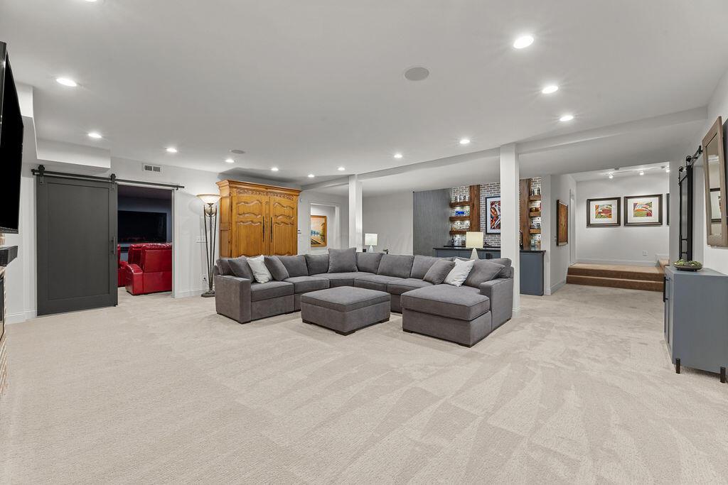 7596 Clear Creek Court