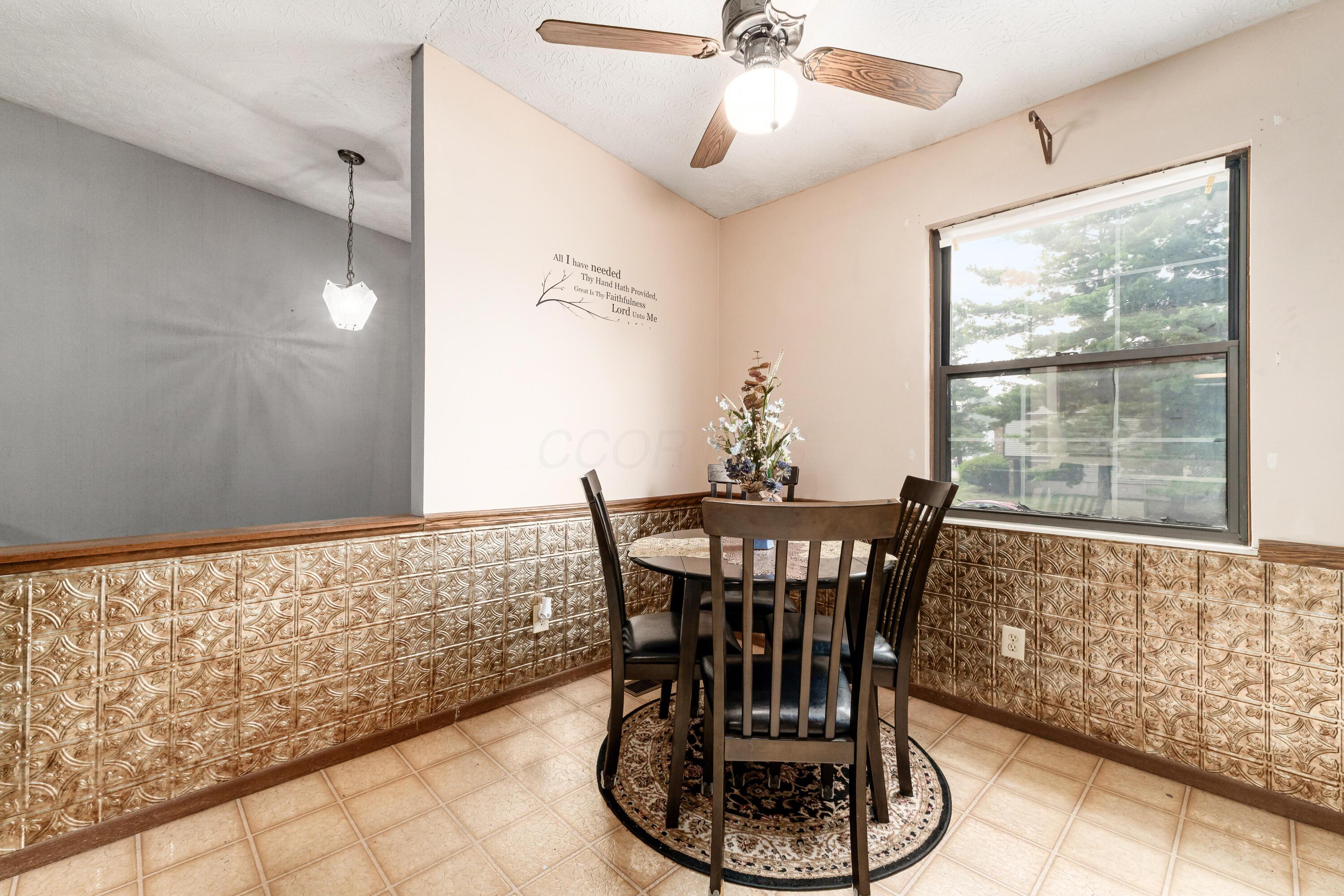 6388 Teapot Lane