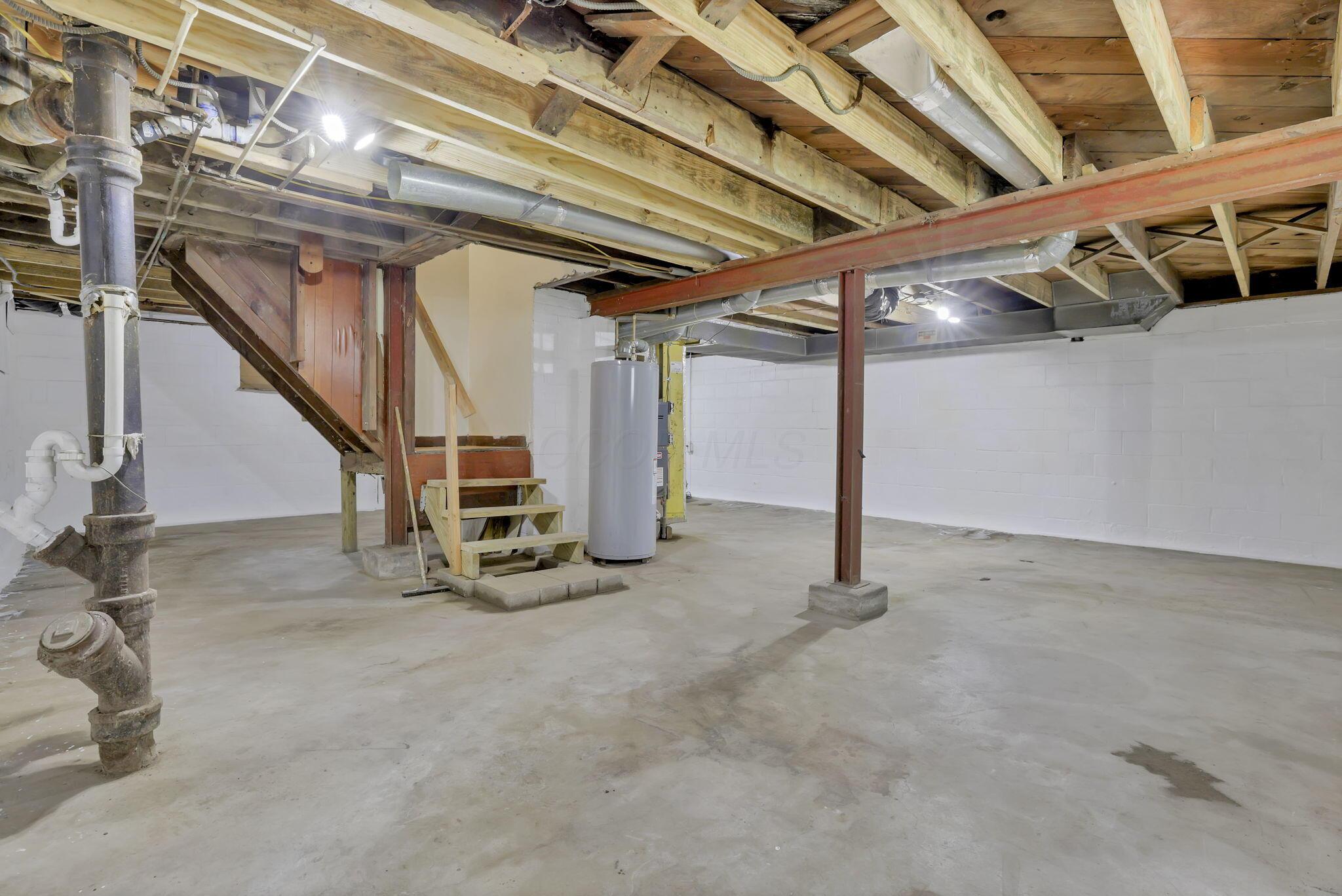 2358 Linden Avenue