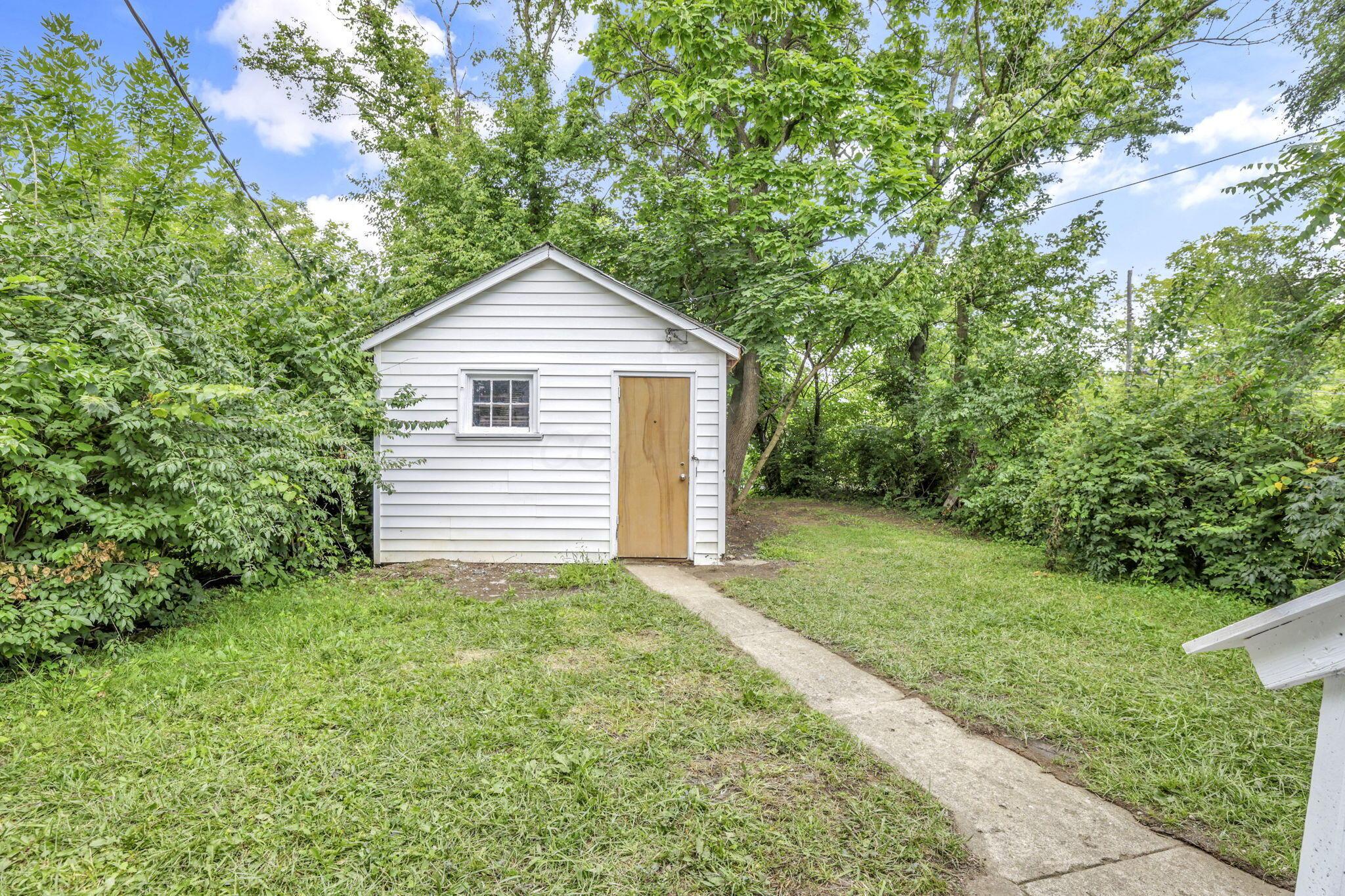 2358 Linden Avenue
