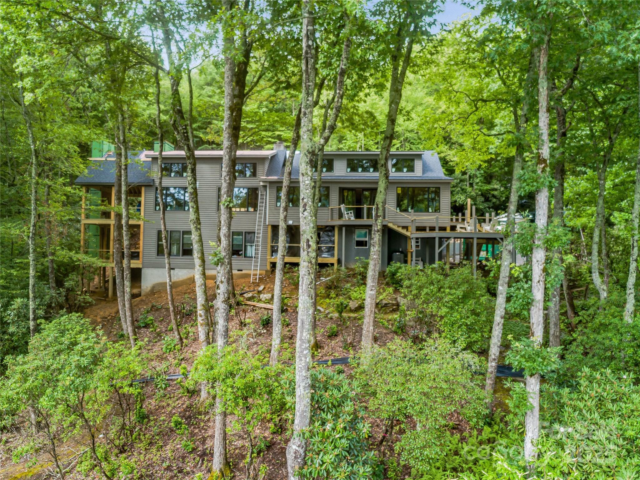 95 Cardinal Trace