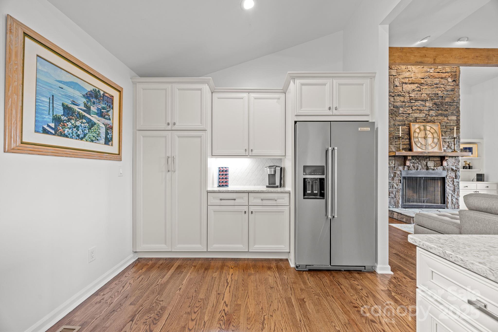 294 Club Colony Lane