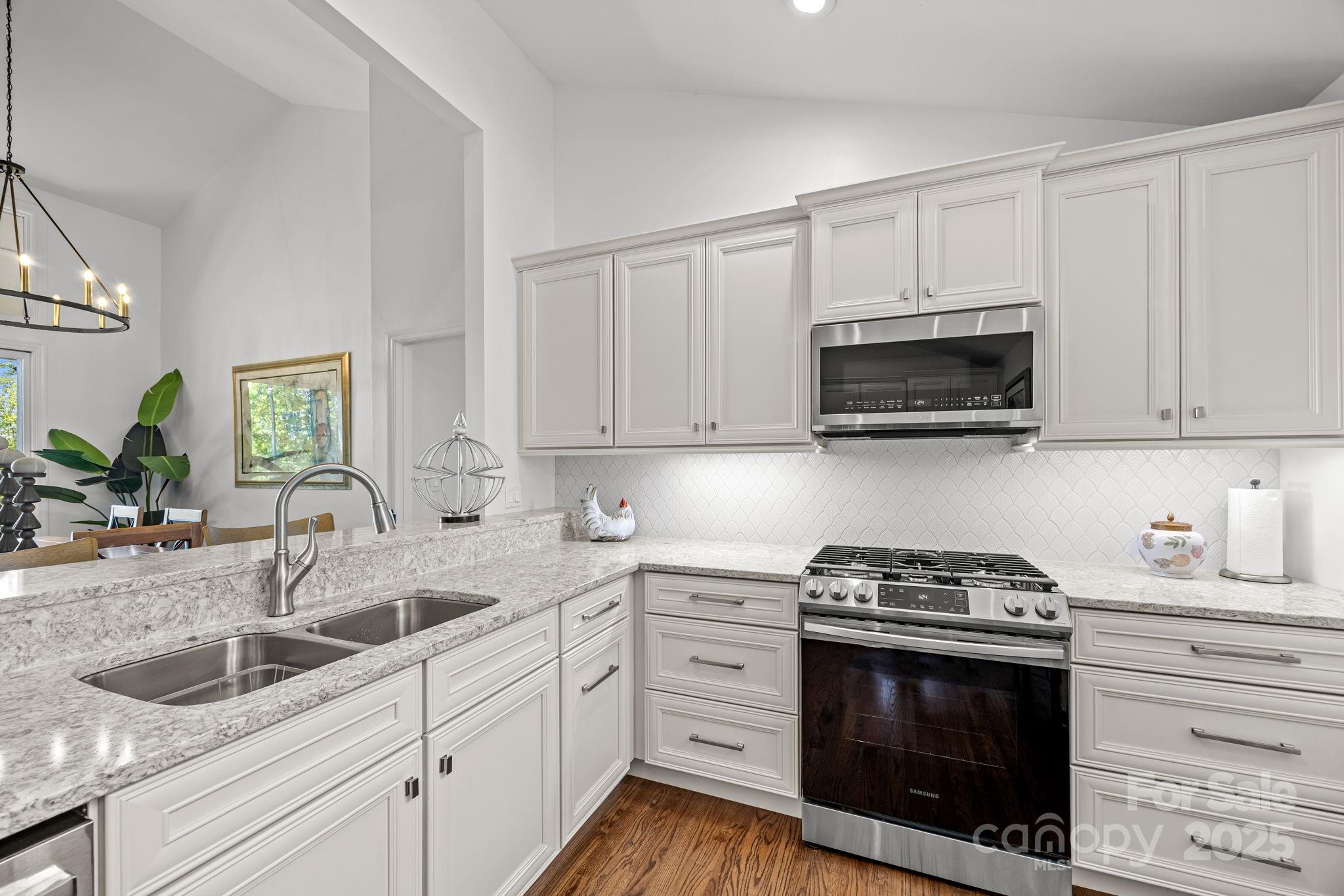 294 Club Colony Lane