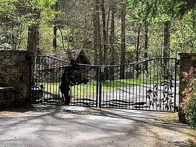 31 Waterdance Drive