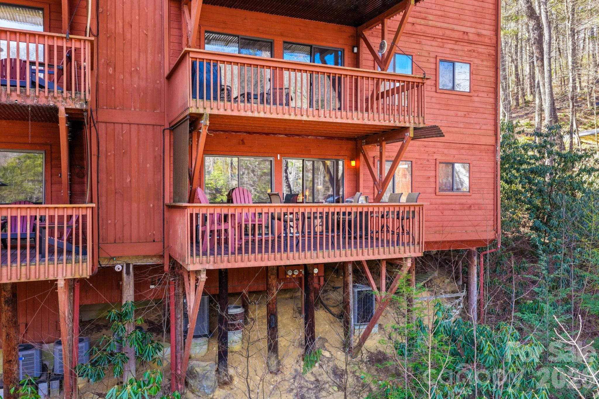 221 Toxaway Falls Drive Unit: 1