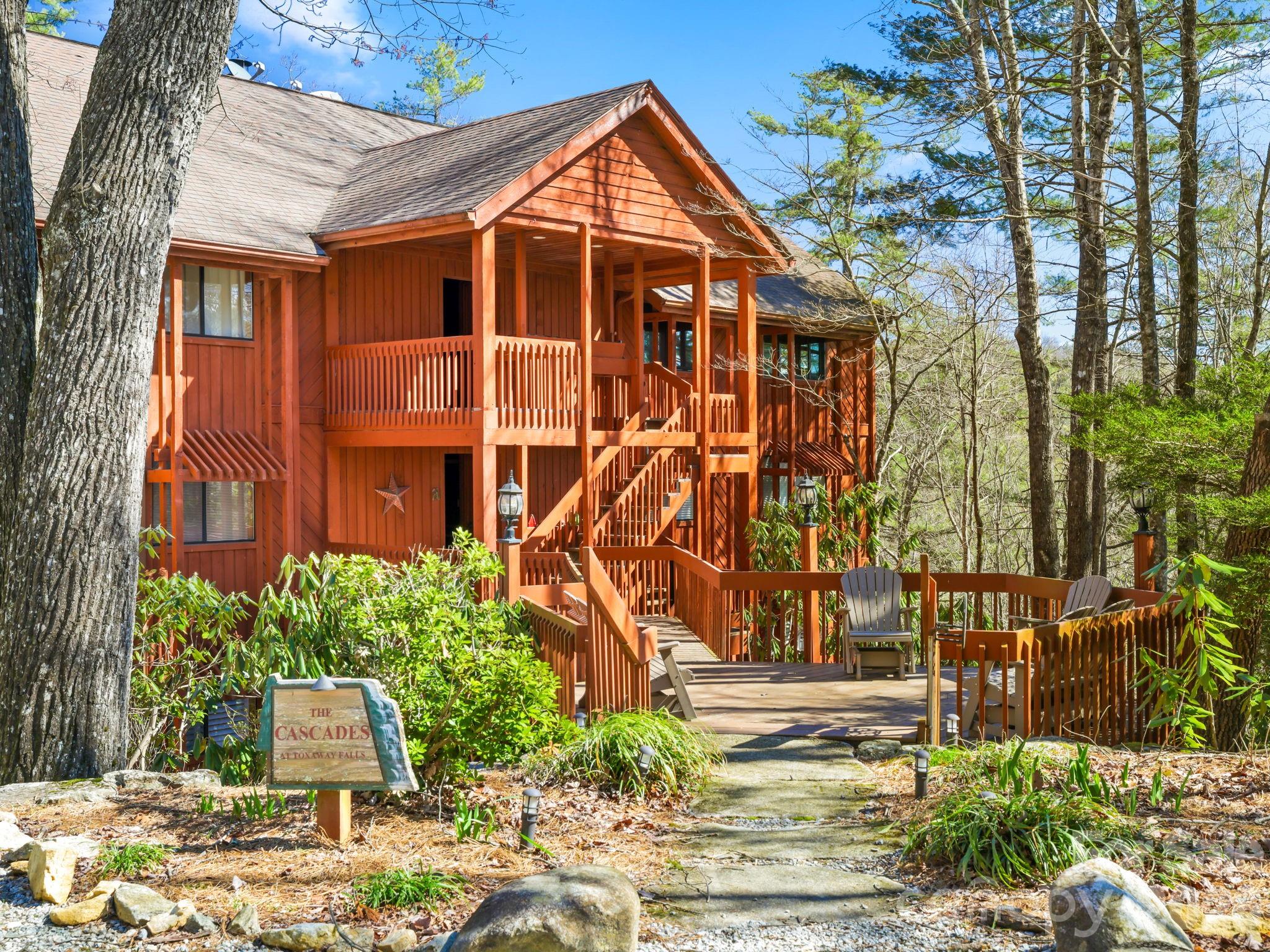 221 Toxaway Falls Drive Unit: 1