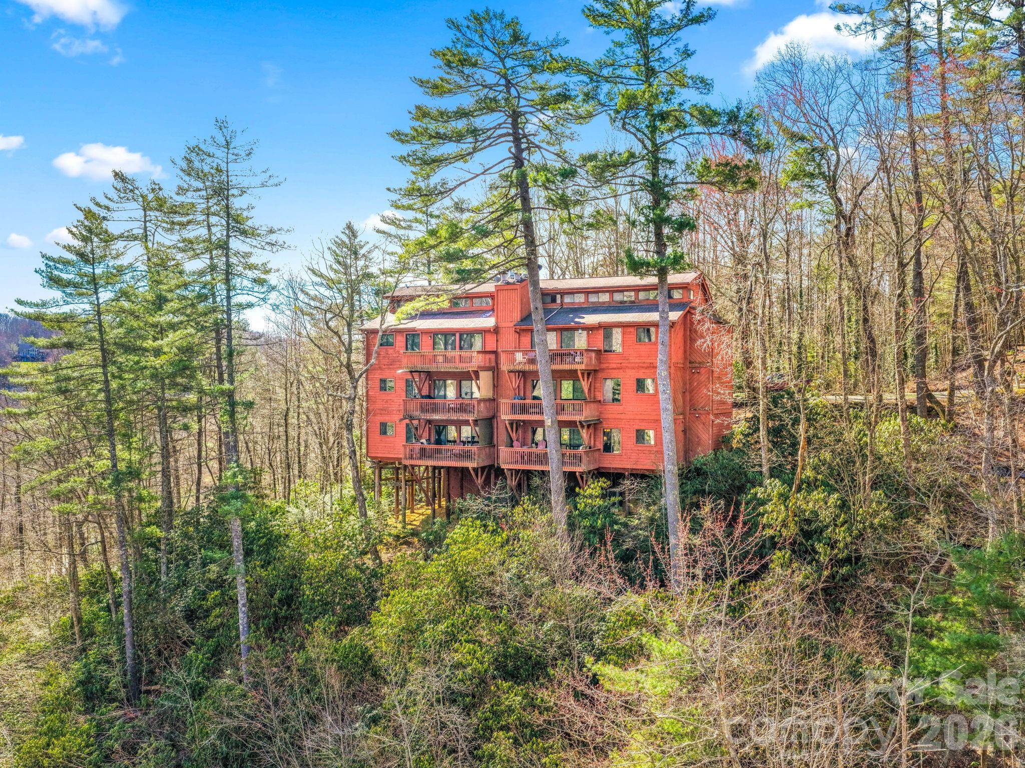 221 Toxaway Falls Drive Unit: 1