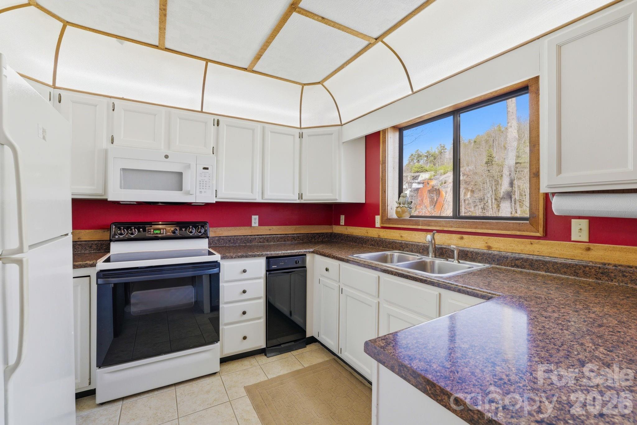 221 Toxaway Falls Drive Unit: 1