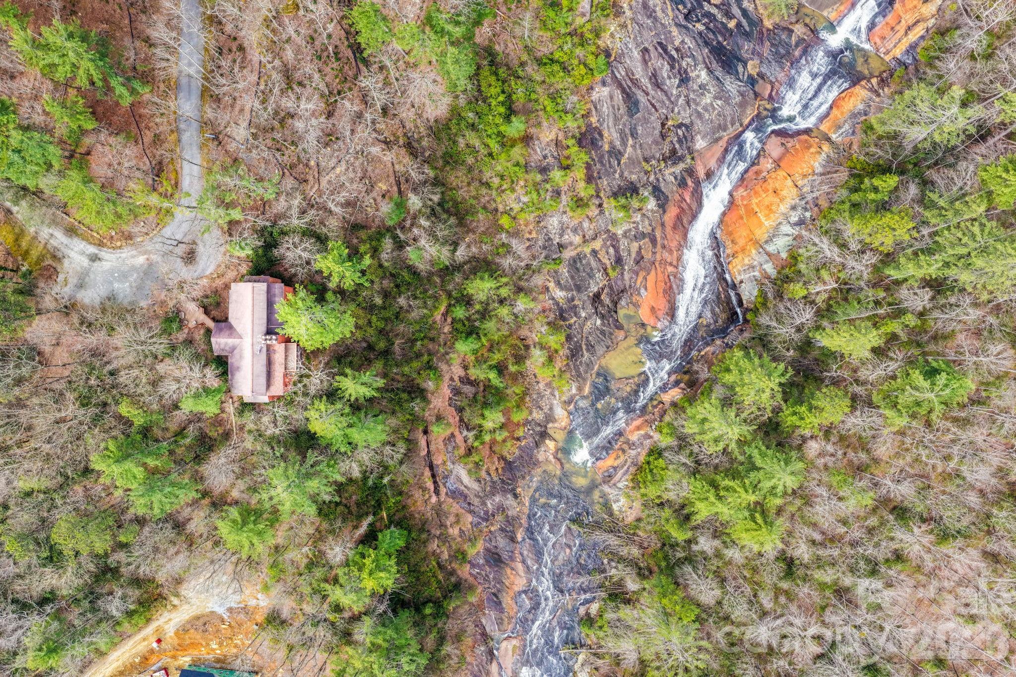 221 Toxaway Falls Drive Unit: 1