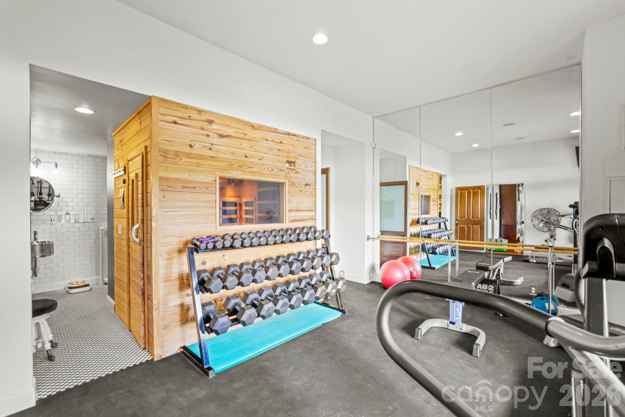1052 Toxaway Drive