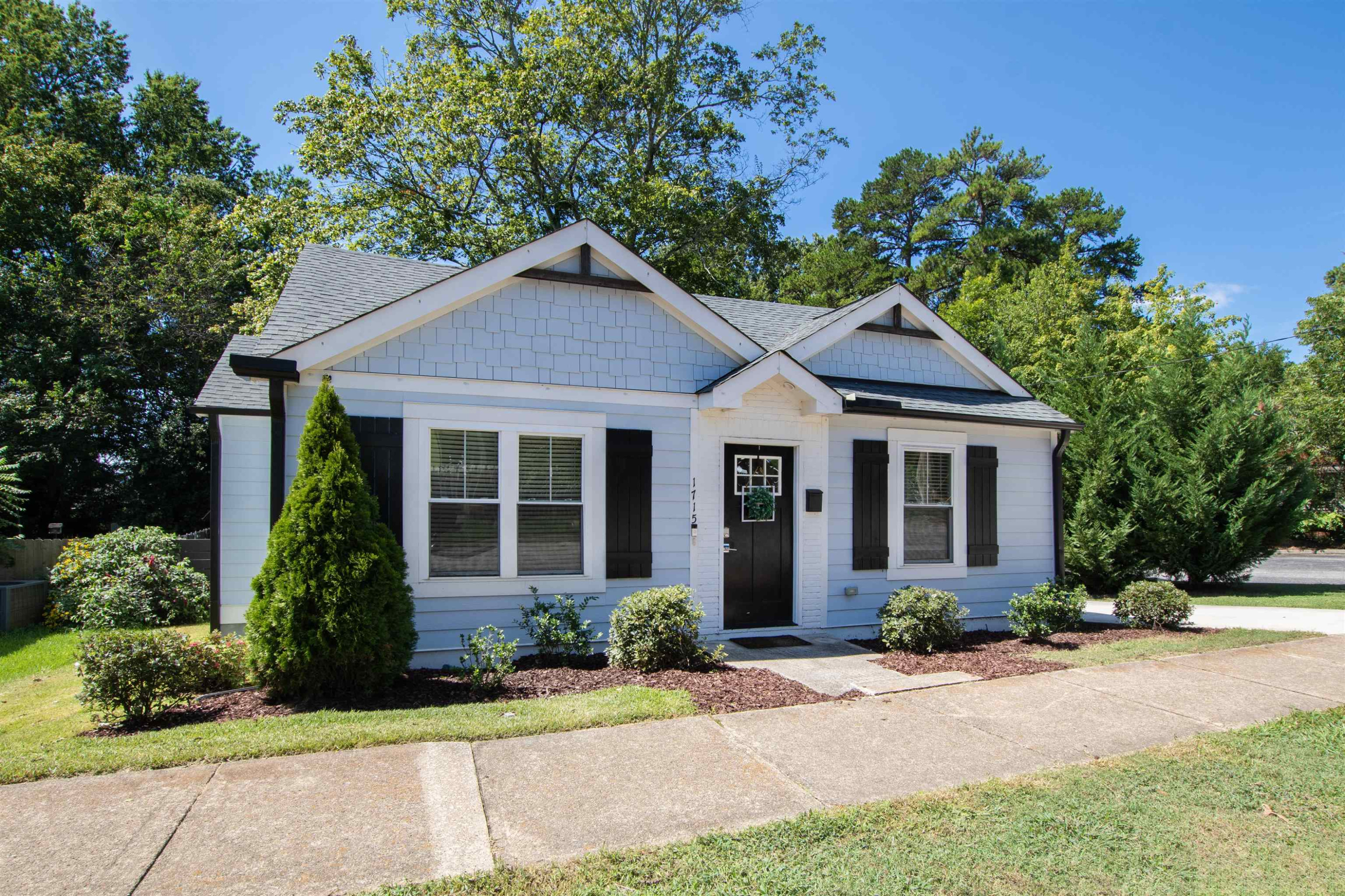 1715 Center Road