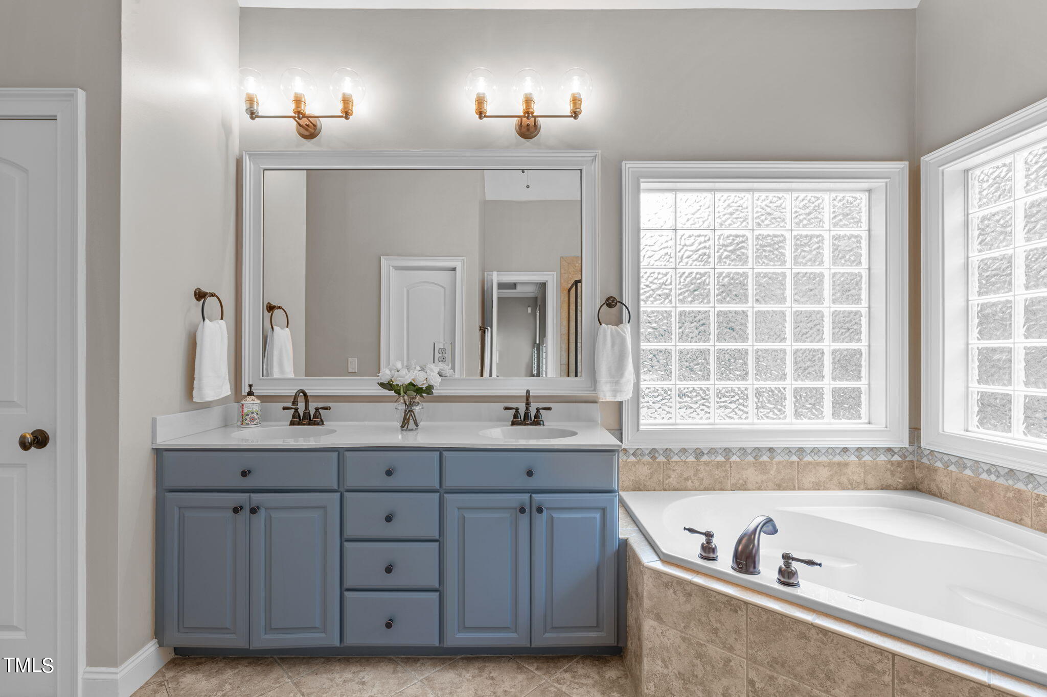 200 Middle Creek Park Avenue