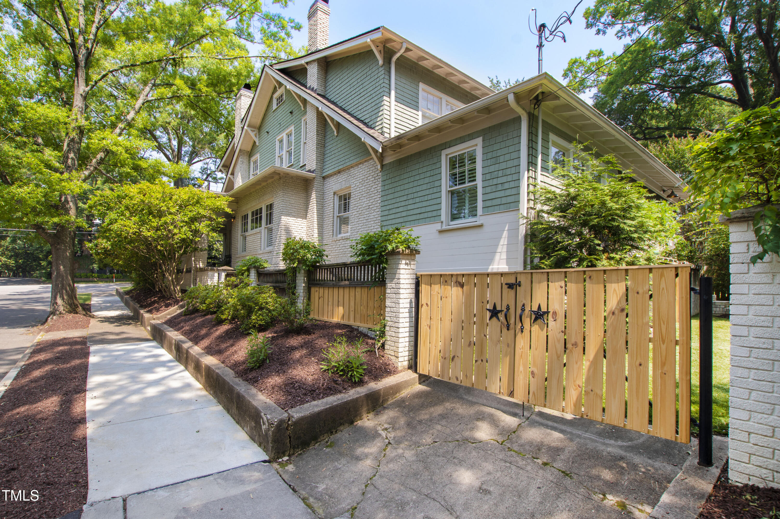1200 Glenwood Avenue