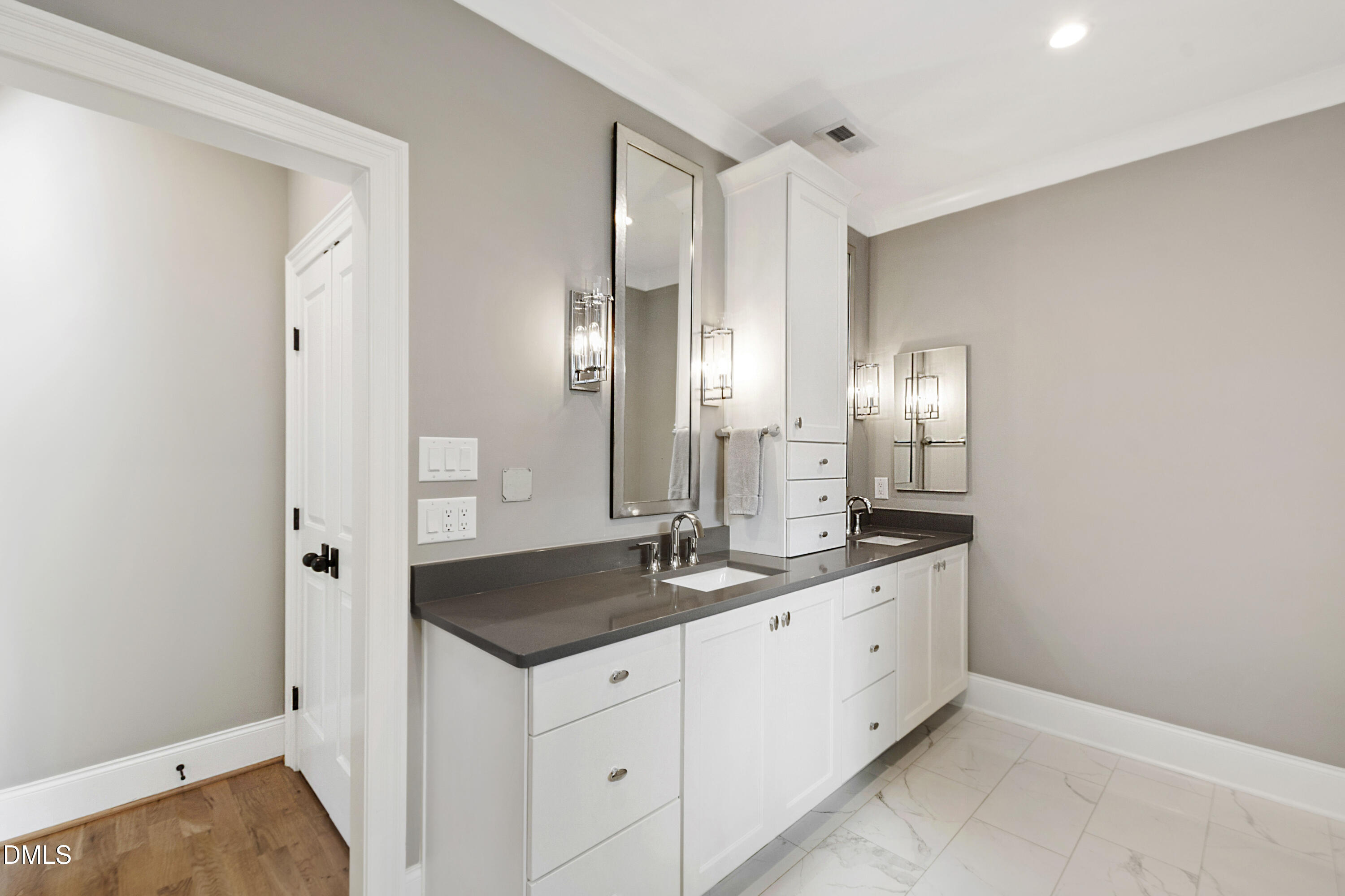 910 Oberlin Road # 101, Raleigh Unit: 101