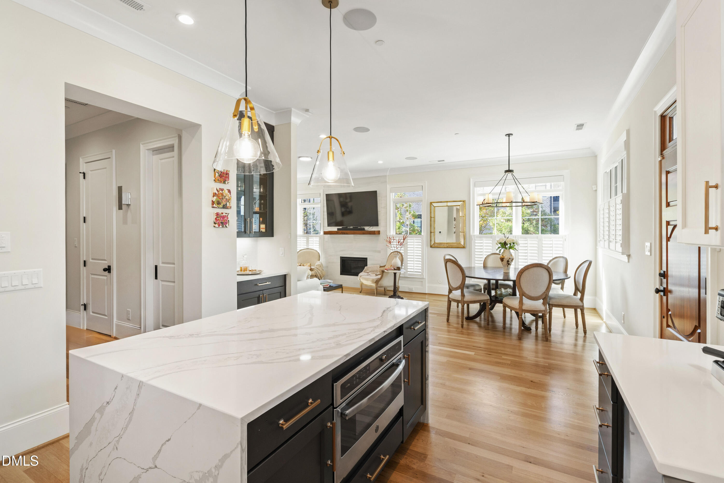 910 Oberlin Road # 101, Raleigh Unit: 101