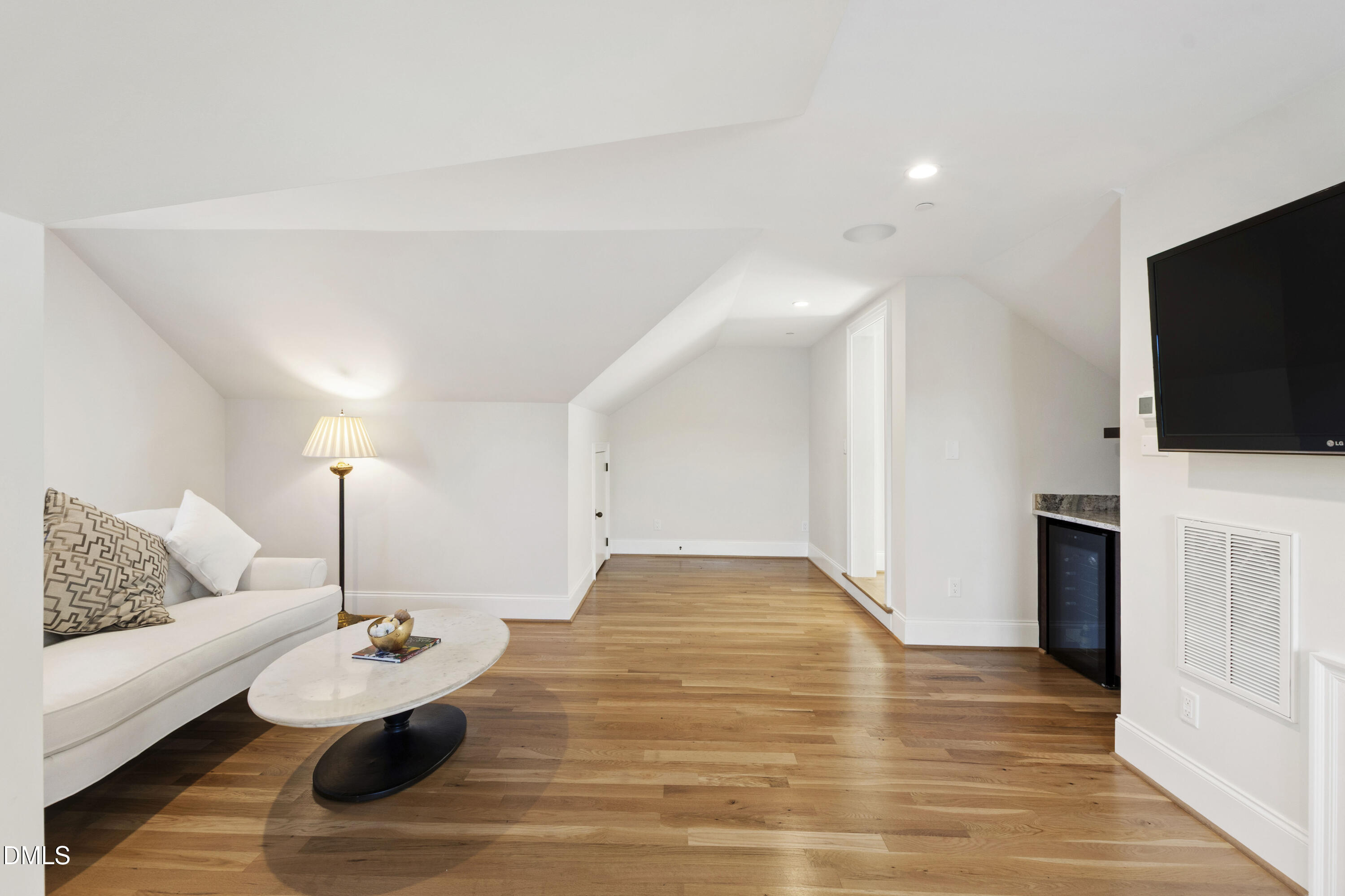 910 Oberlin Road # 101, Raleigh Unit: 101
