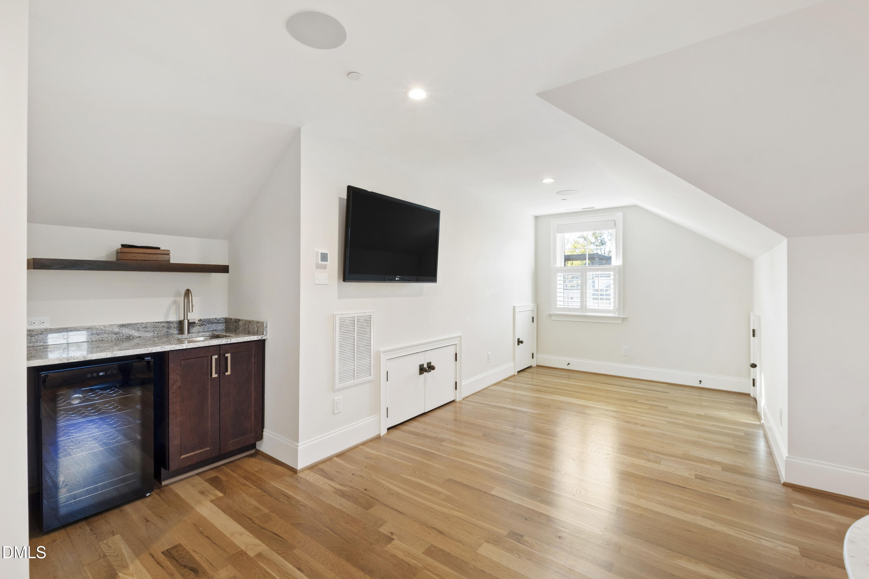 910 Oberlin Road # 101, Raleigh Unit: 101