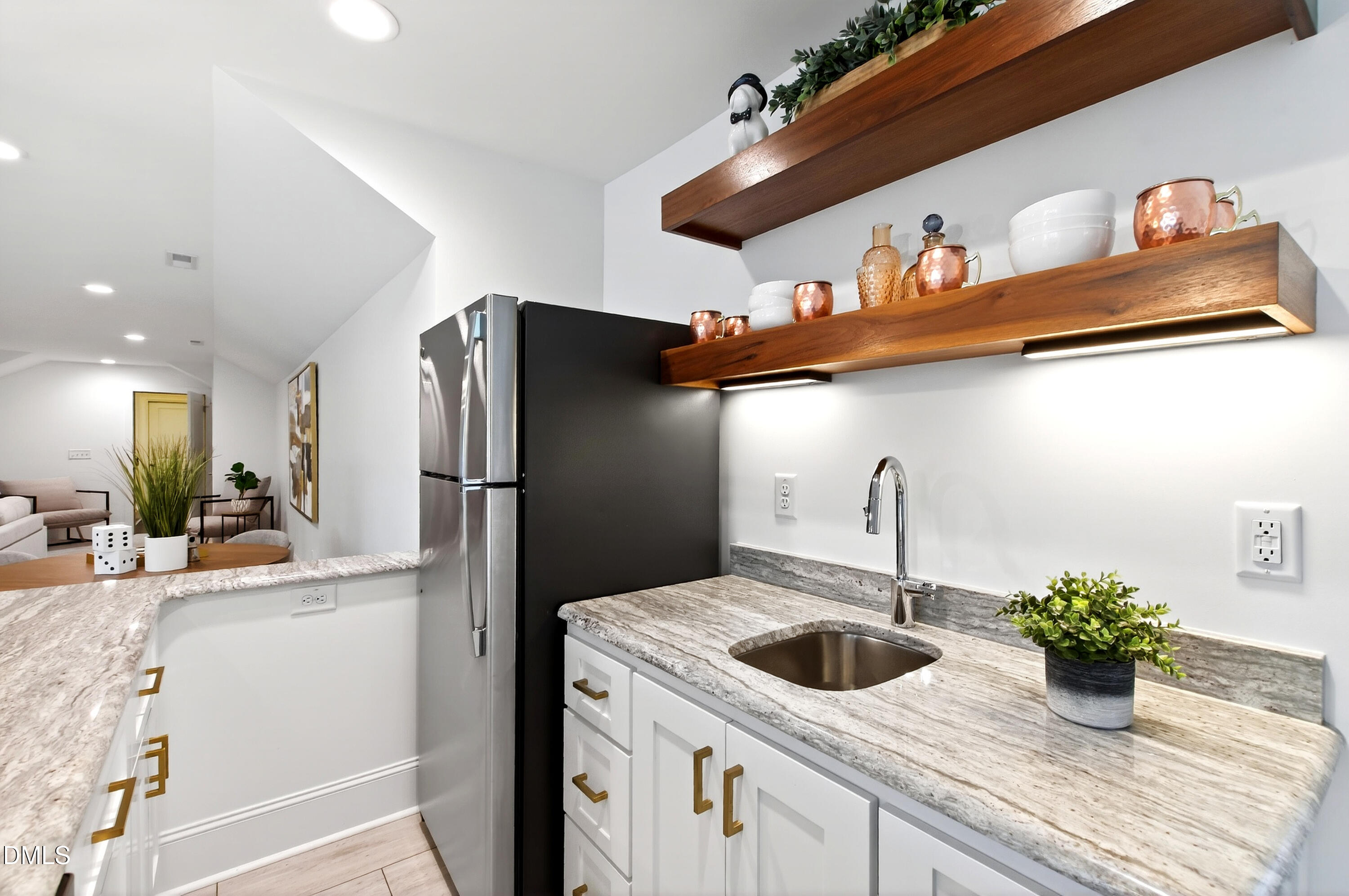 5607 Lambshire Drive