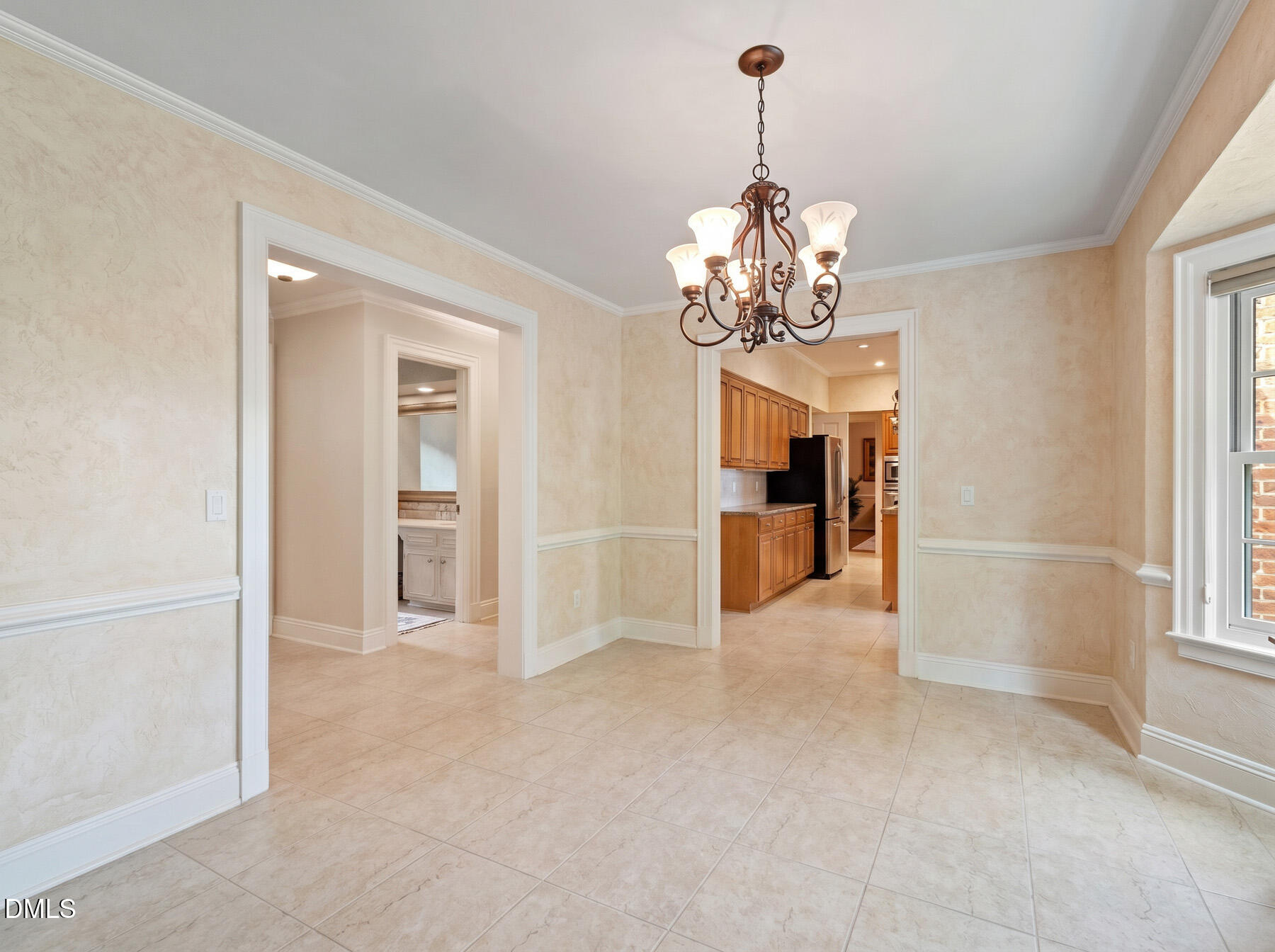 820 Kenmore Road