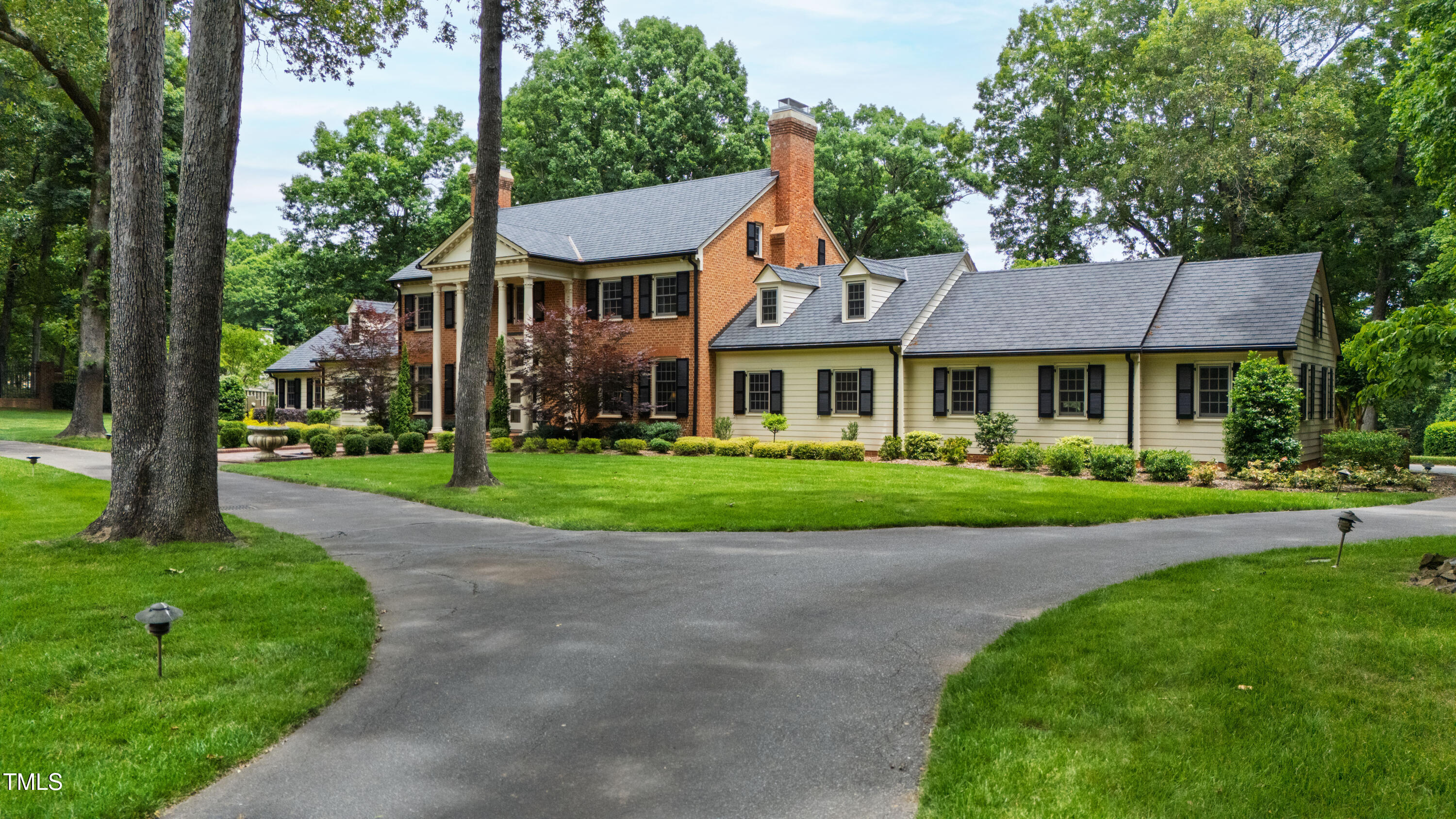 820 Kenmore Road