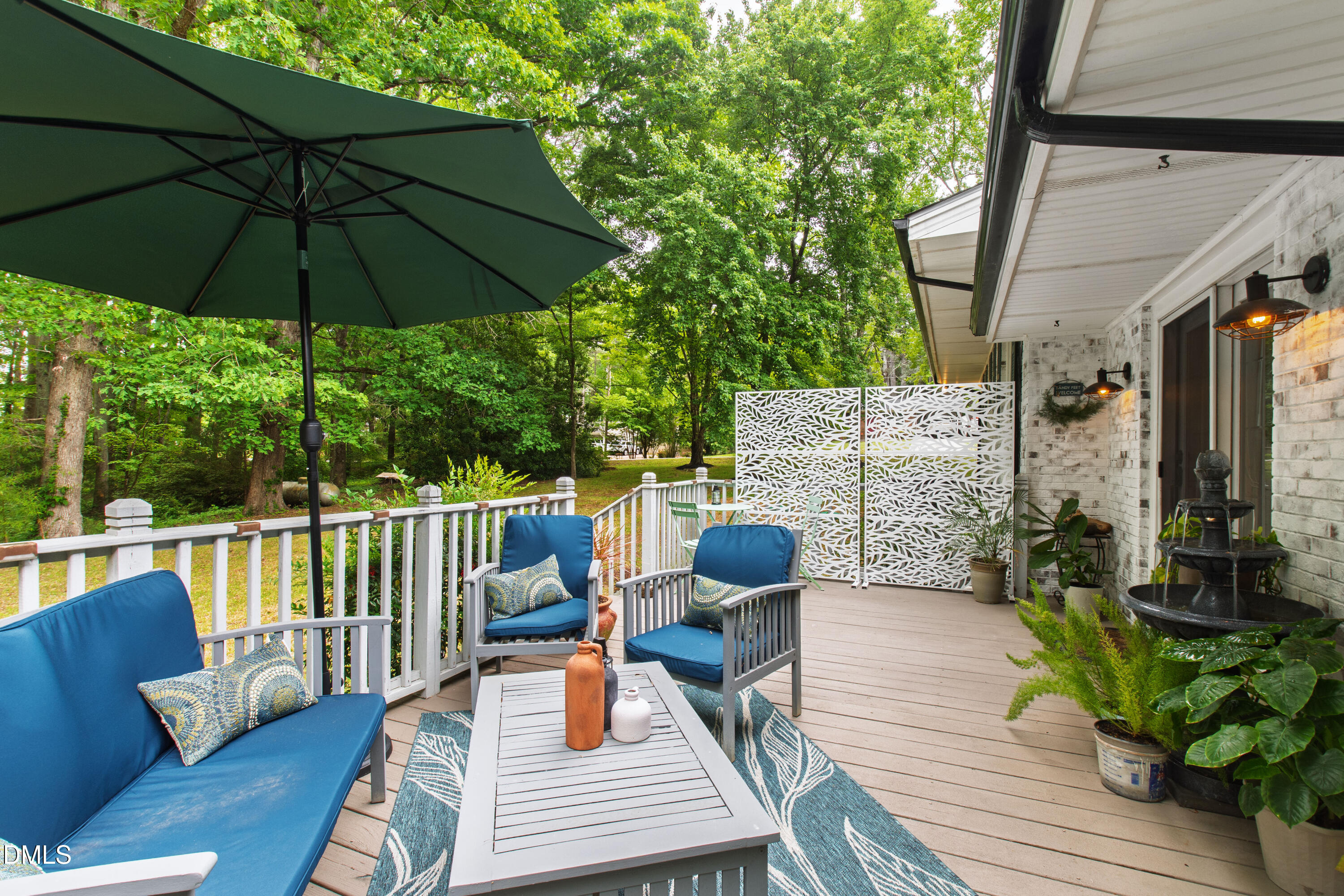 100 Old Meadowbrook Drive