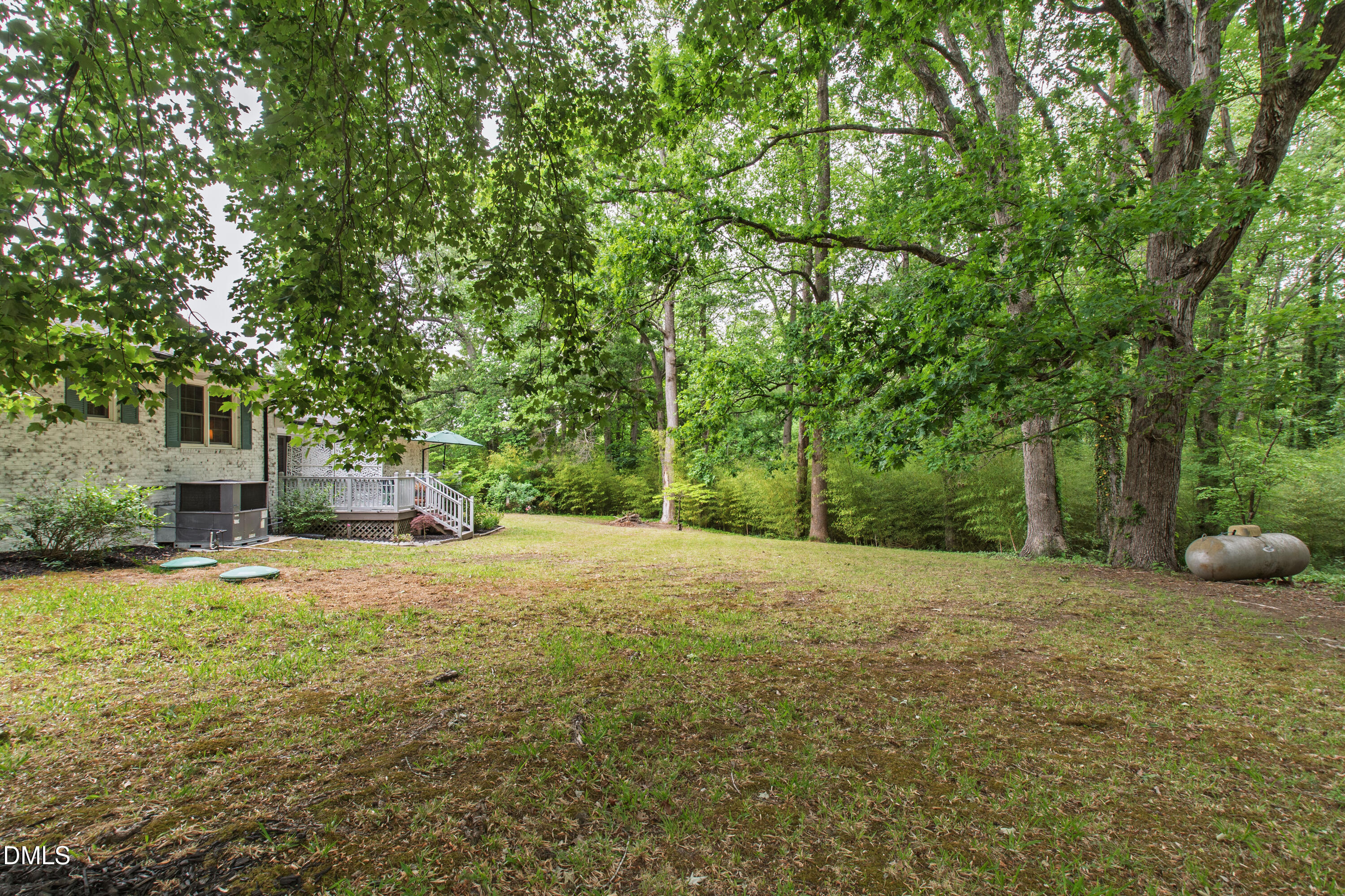 100 Old Meadowbrook Drive